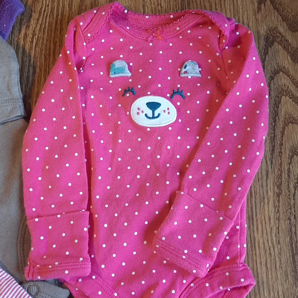 Onesies baby girl 0 to 3 months and one newborn